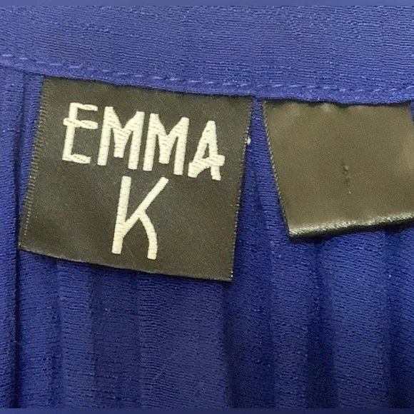 EMMA K Royal Blue Button-Up Blouse Shirt Top Flowy Silhouette Woman’s Shirt Top - Picture 2 of 7
